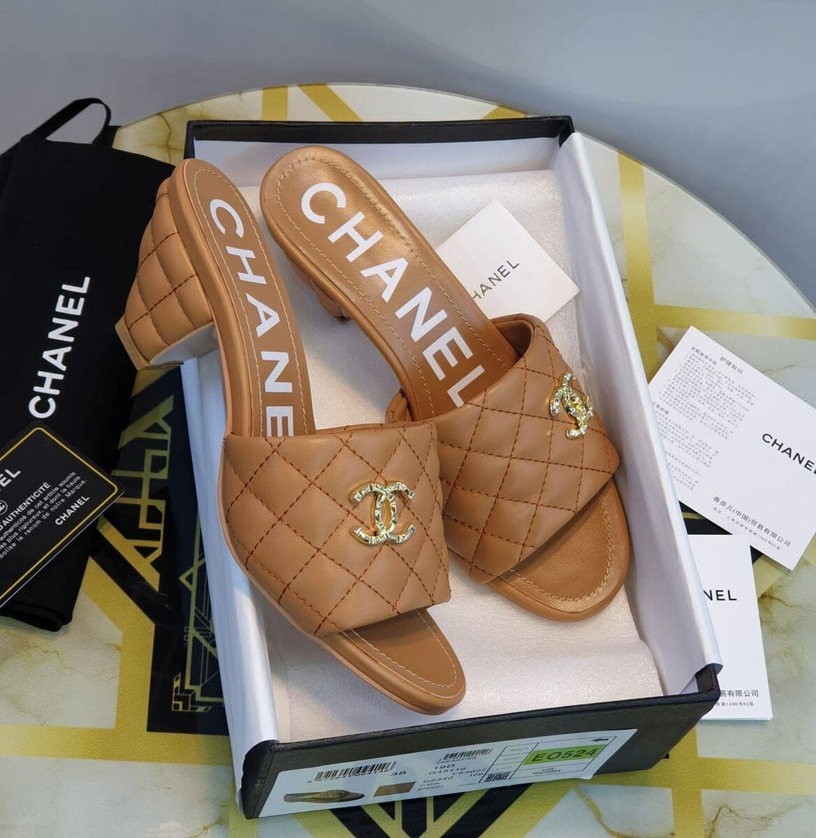 Chanel Mules Élégantes