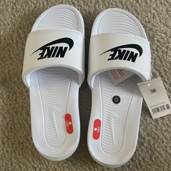 Nike Slides Confortables