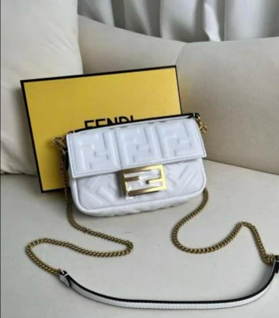 Sac FENDI en coffret