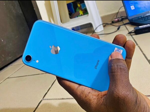 iPhone XR 64 Go Bleu Débloqué