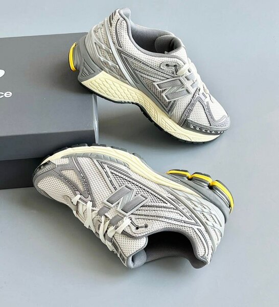 Baskets New Balance Gris