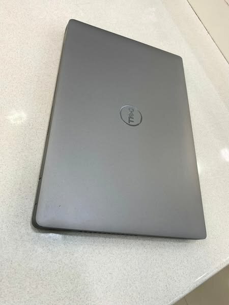 Neat Dell latitude 5430