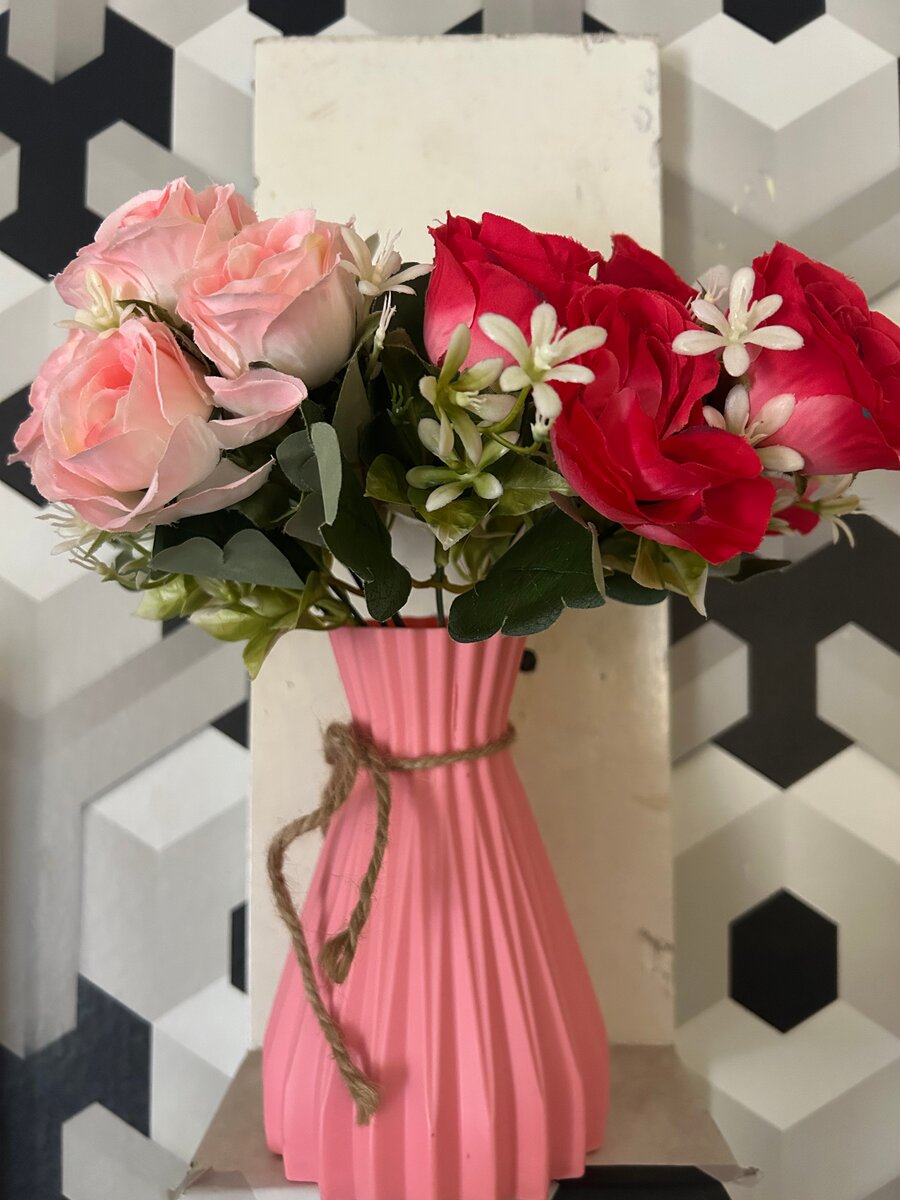 4 Élégants vase floral + roses