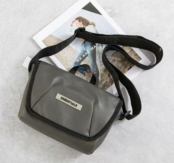 Solid Essentials Side bags