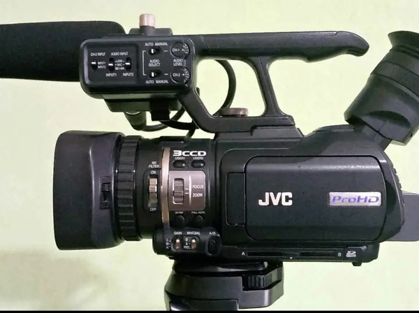 Caméra vidéo JVC ProHD