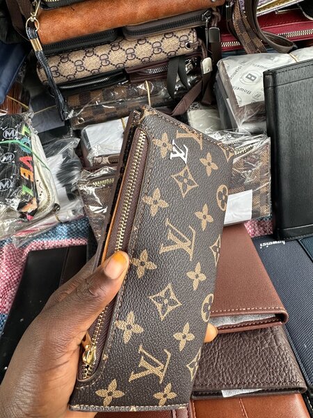 Pochette en cuir de luxe