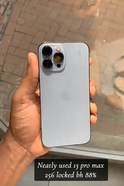 IPHONE 13pro 256 gig .