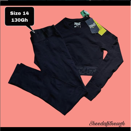 T-shirt and leggings set