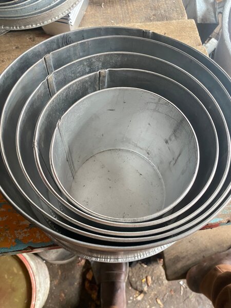 Moules à gâteaux en métal