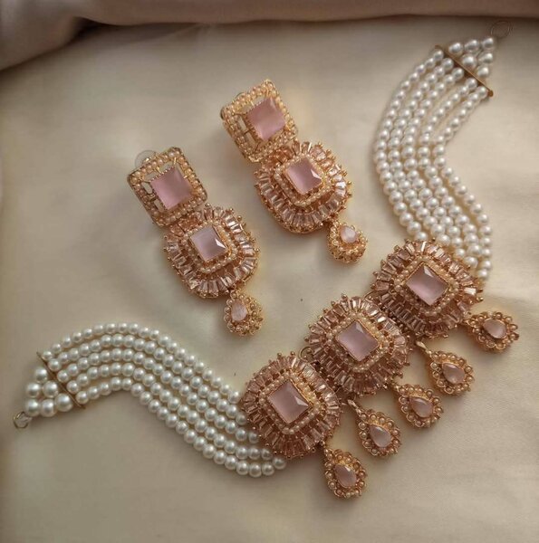 Ladies wedding set Necklace and earrings