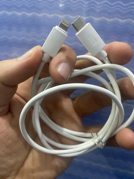 C2 iphone 27w cable