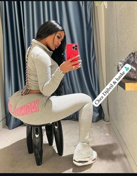 Ensemble de sport femme chic