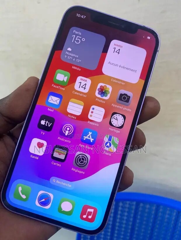 IPHONE 12 simple 64Go SUPER PROPRE JAMAIS DEMONTE BATTERIE D