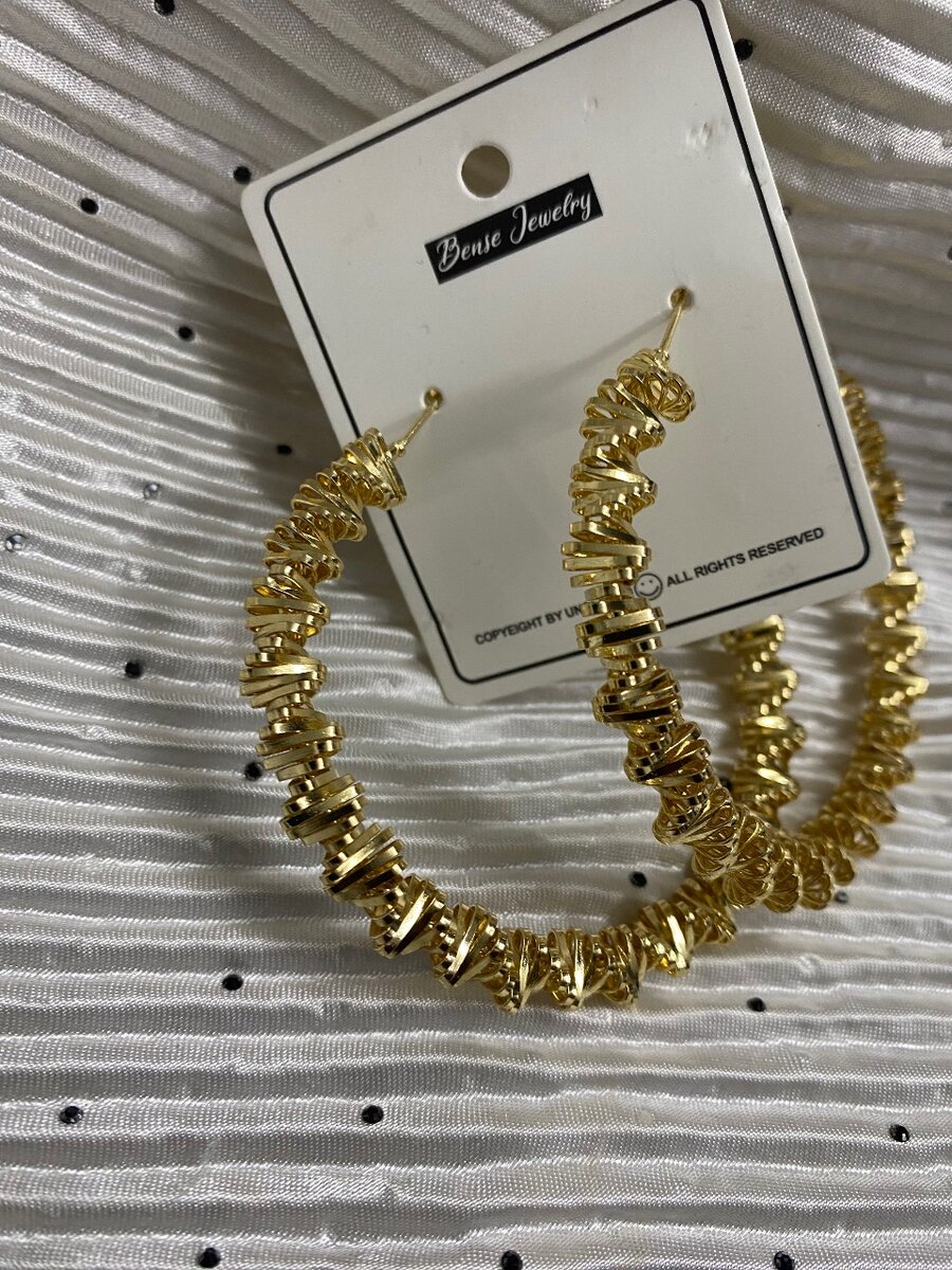 Spring  loop gold earrings