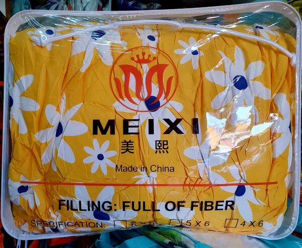 Une couette 2places plus 1dra