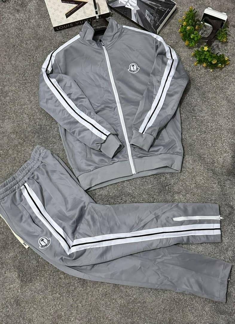 Ensemble de survêtement élégant