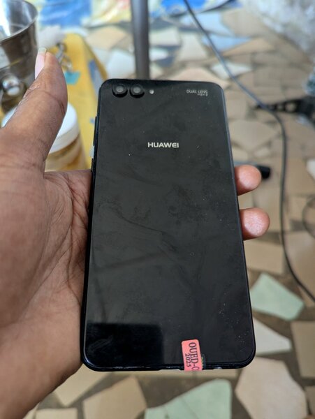 Huawei Nova 2s 256giga_8giga Ram