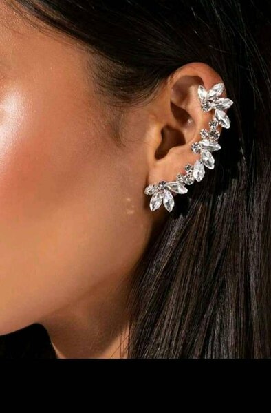 Elegant Crystal Ear Cuff