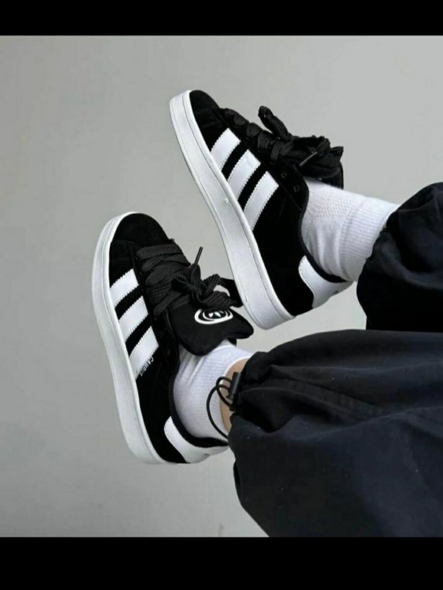 Chaussures Adidas Campus noir et blanc