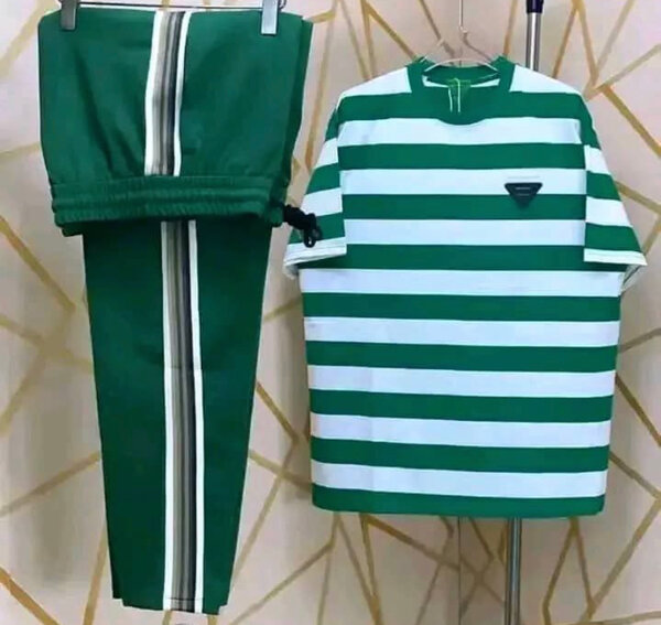 Ensemble Sportif Rayé Vert