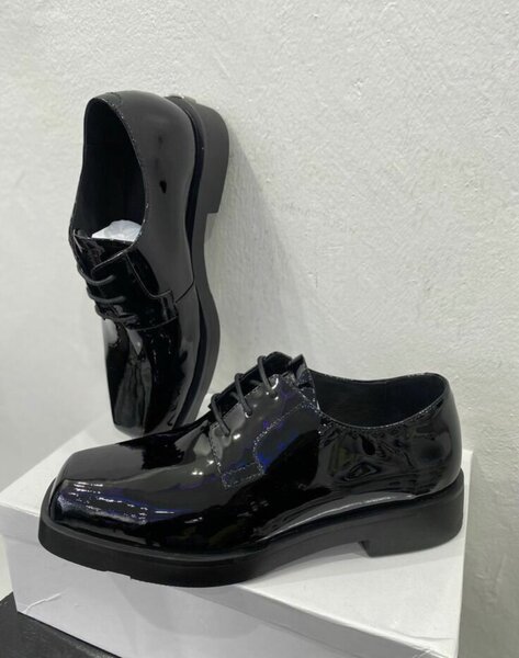 GIVENCHY LUXURY LOAFER