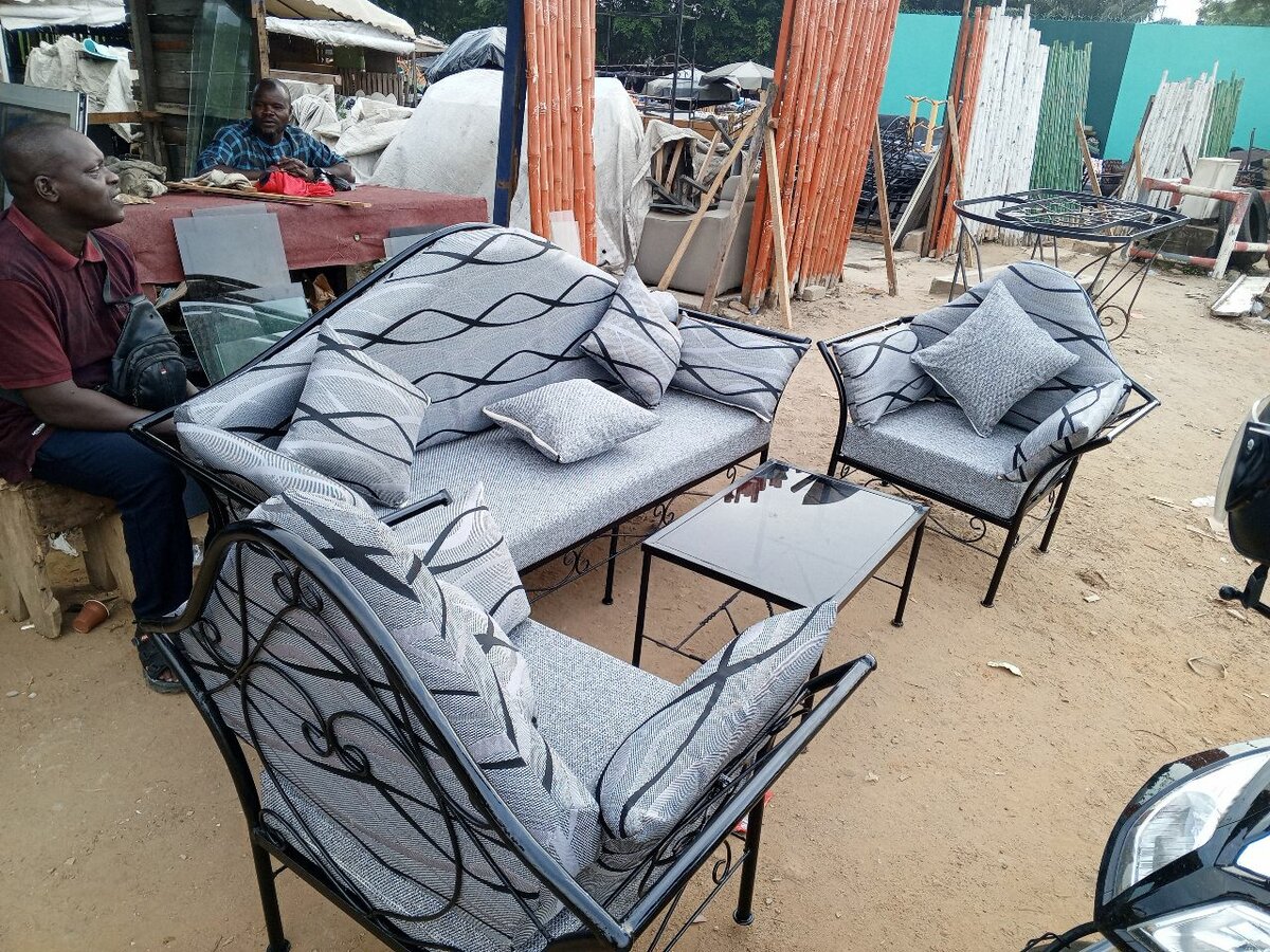 Fauteuil métallique