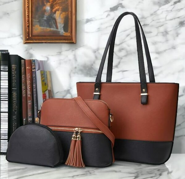 3 Piece Bag in 2500 Rs With Delivery..