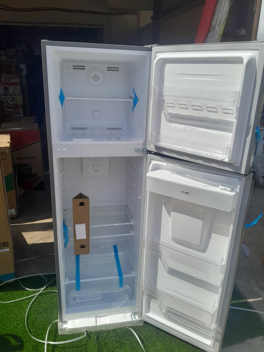 ROCH DOUBLE DOOR FRIDGE WITH DISPENSER 247 LITRES