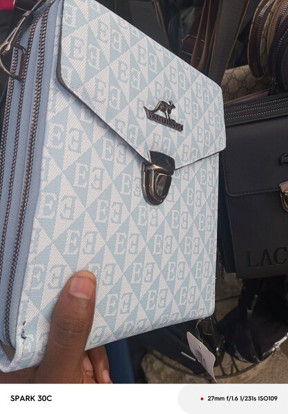 Sac bandoulière élégant