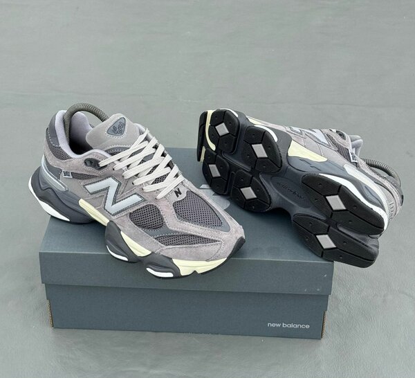 New Balance Grey Sneakers
