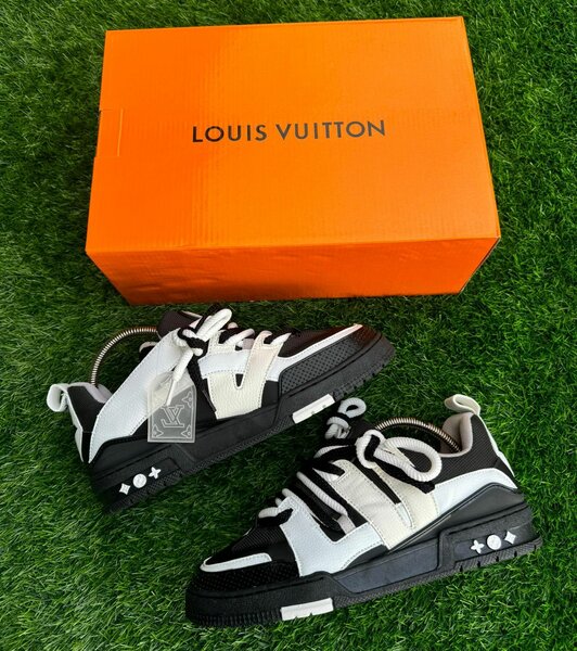 Chaussures LV
