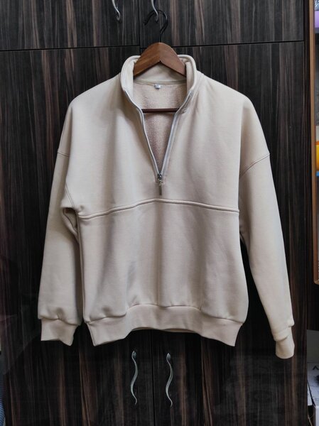 Цветы бежевые размер 42 44 46 48  качиство лучший