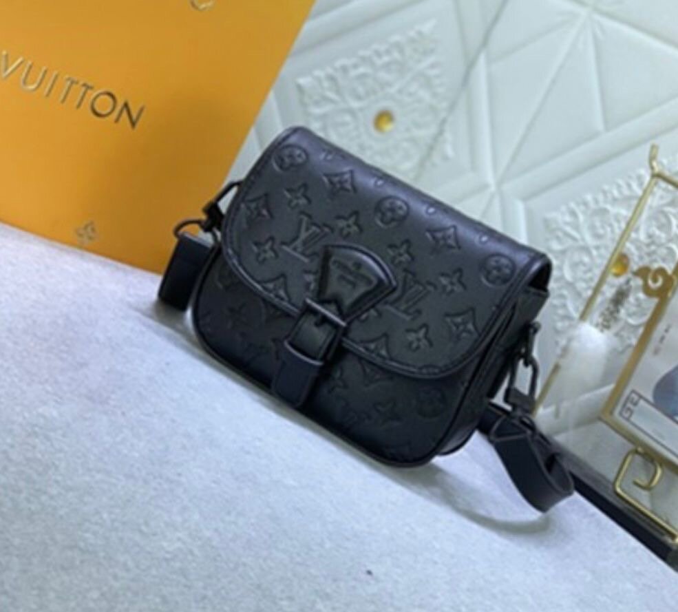 Sacoche en cuir élégante LV