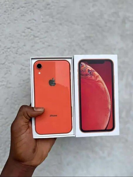 iPhone XR 64GB