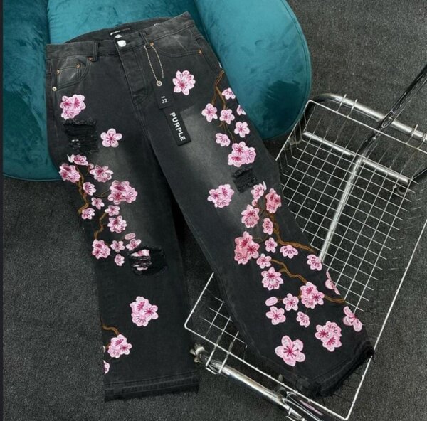 Jeans en denim fleuris