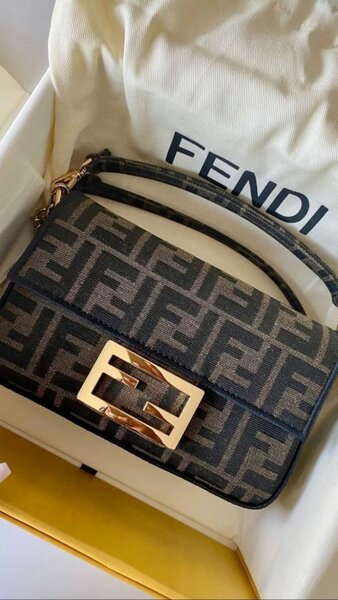 Sac à main luxe Fendi Dior Gucci