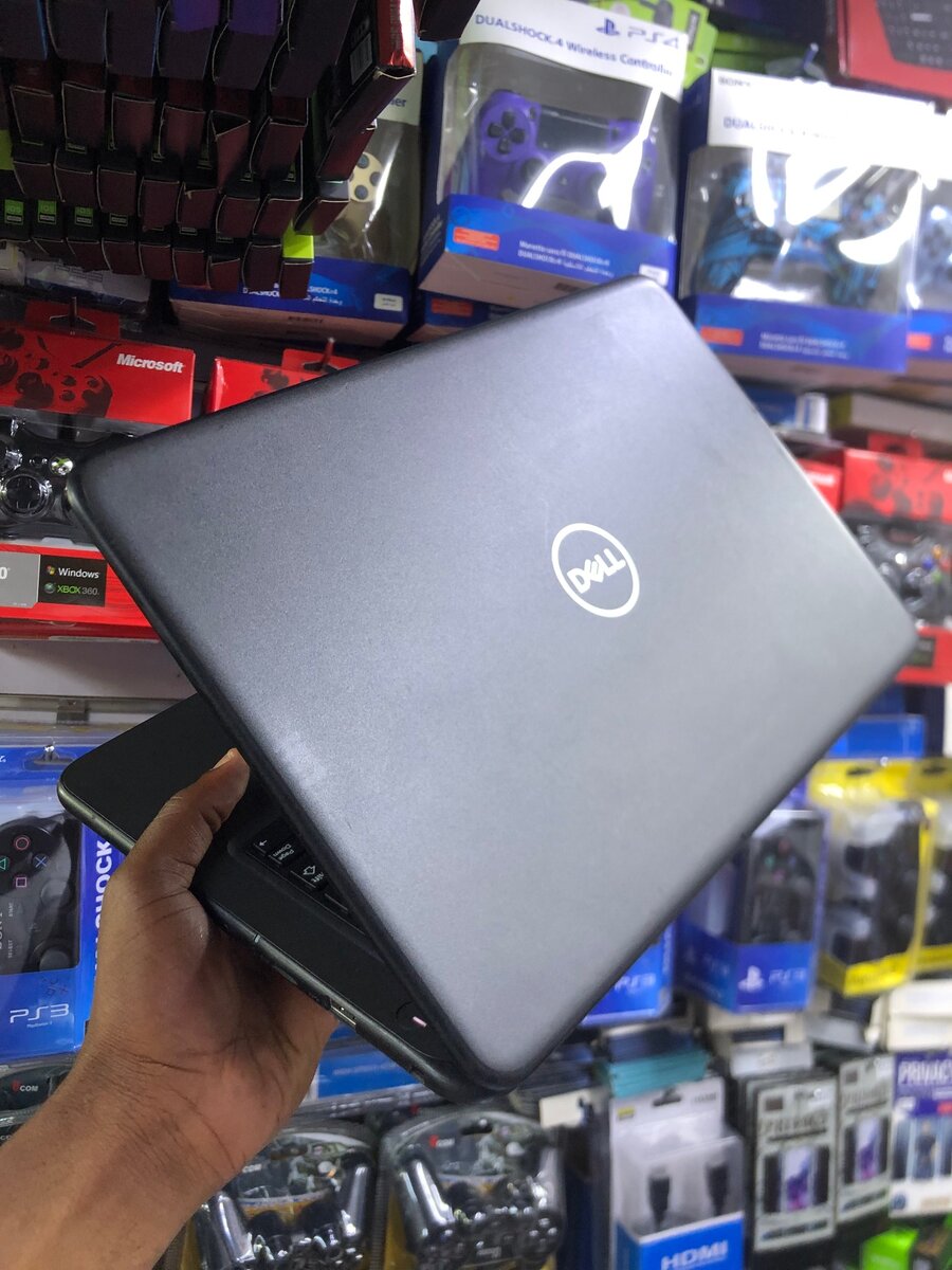 Dell laptop ( Dell latitude 3380)