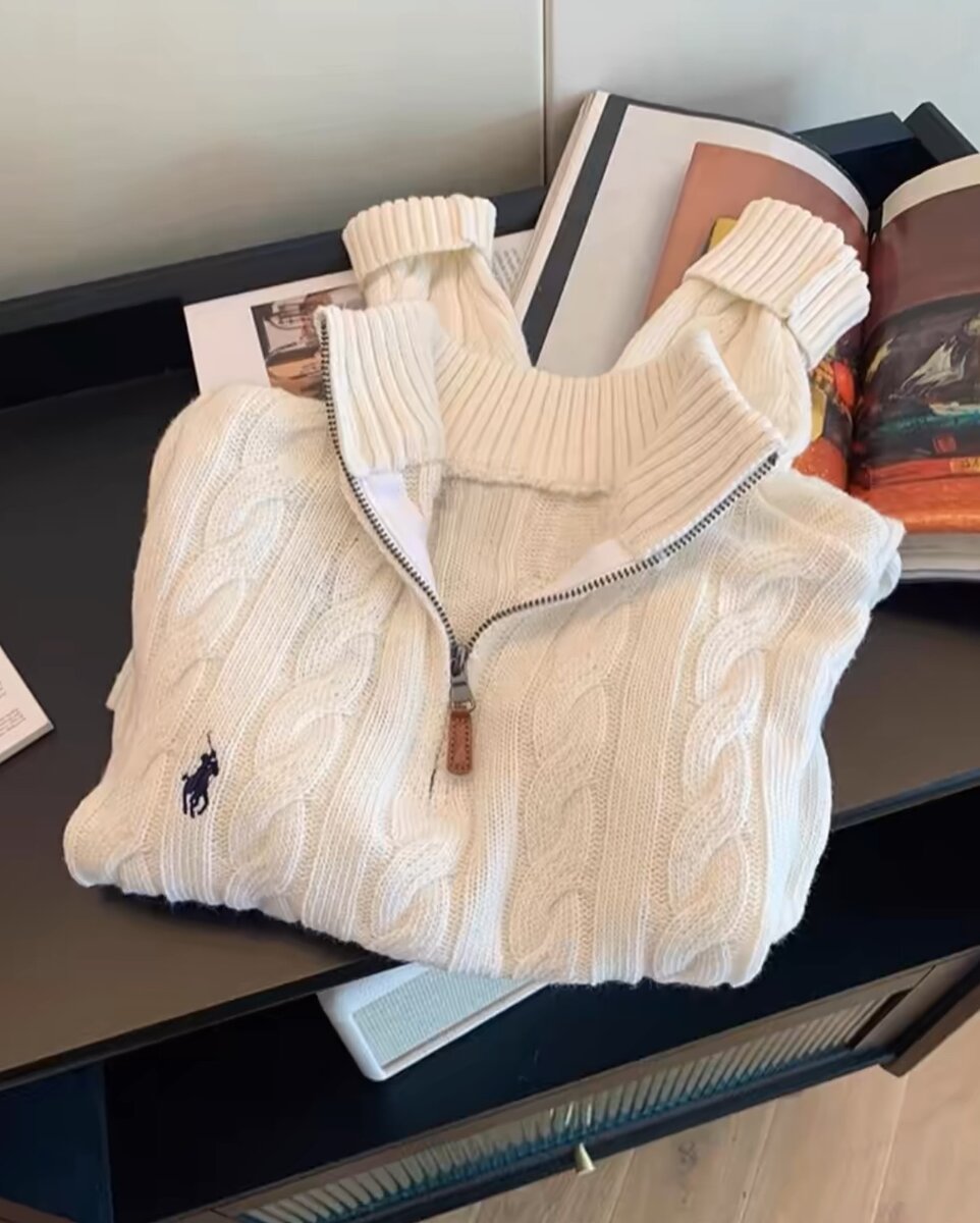 Белый свитер Polo