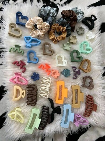 Clips et chouchous colorés