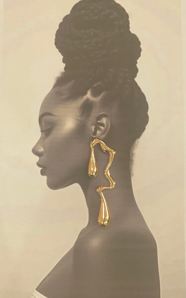 Boucles d'oreilles dorées élégantes