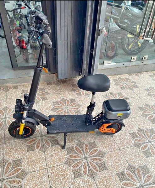 Trottinette électrique robuste