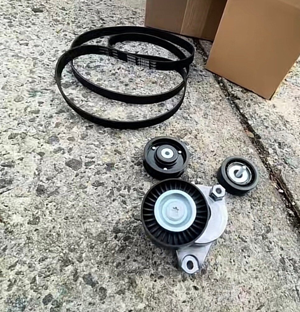 roues pièces automobiles noires