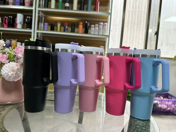 Gobelets thermos avec poignée