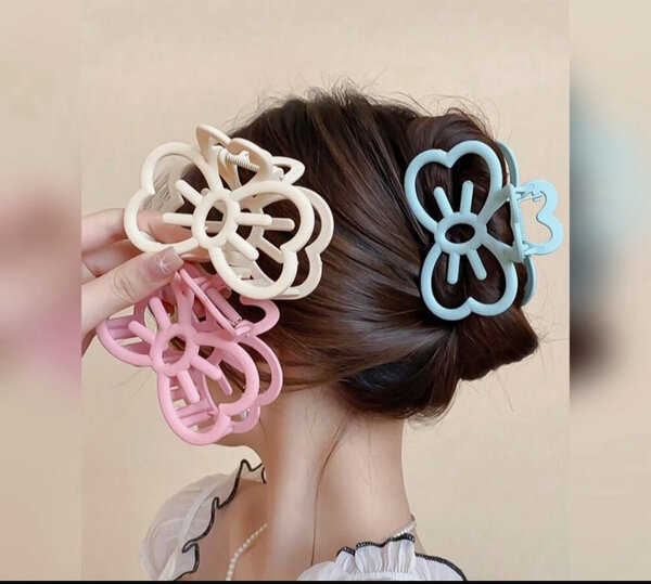 Pinces à cheveux papillon colorées