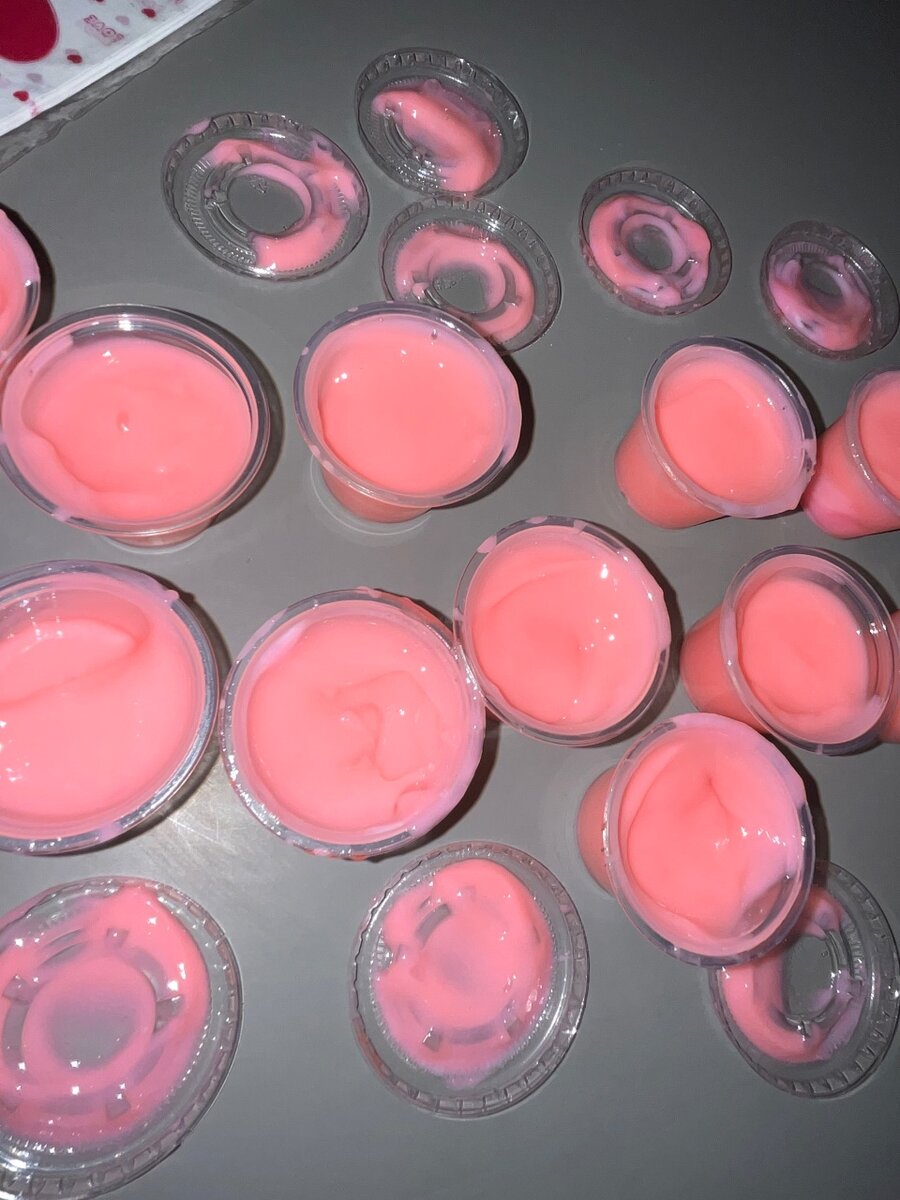 Crèmes lèvres roses KJ STORE