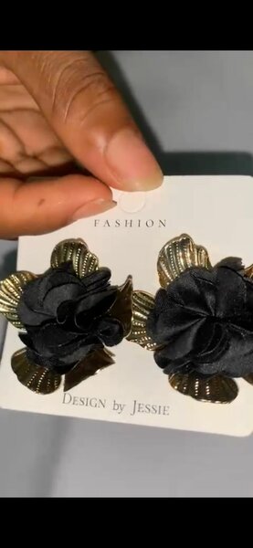 Boucles d'oreilles florales élégantes