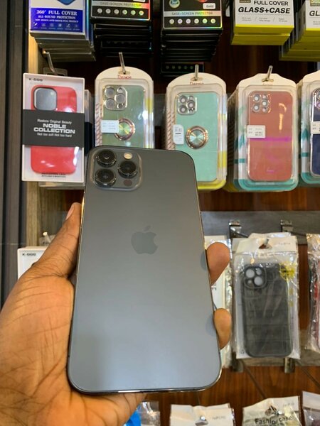 12promax 128gig Gevey Unlocked