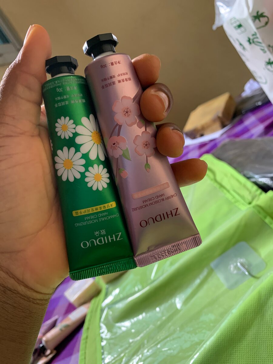 Crème Mains Hydratante ZHIDUO