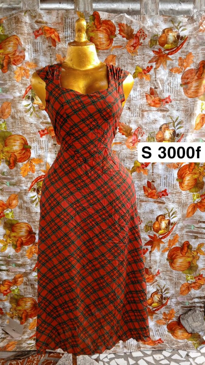 Robe élégante en coton à carreaux