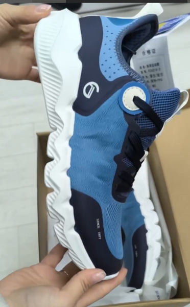 Кроссовки мужские, электро-синий